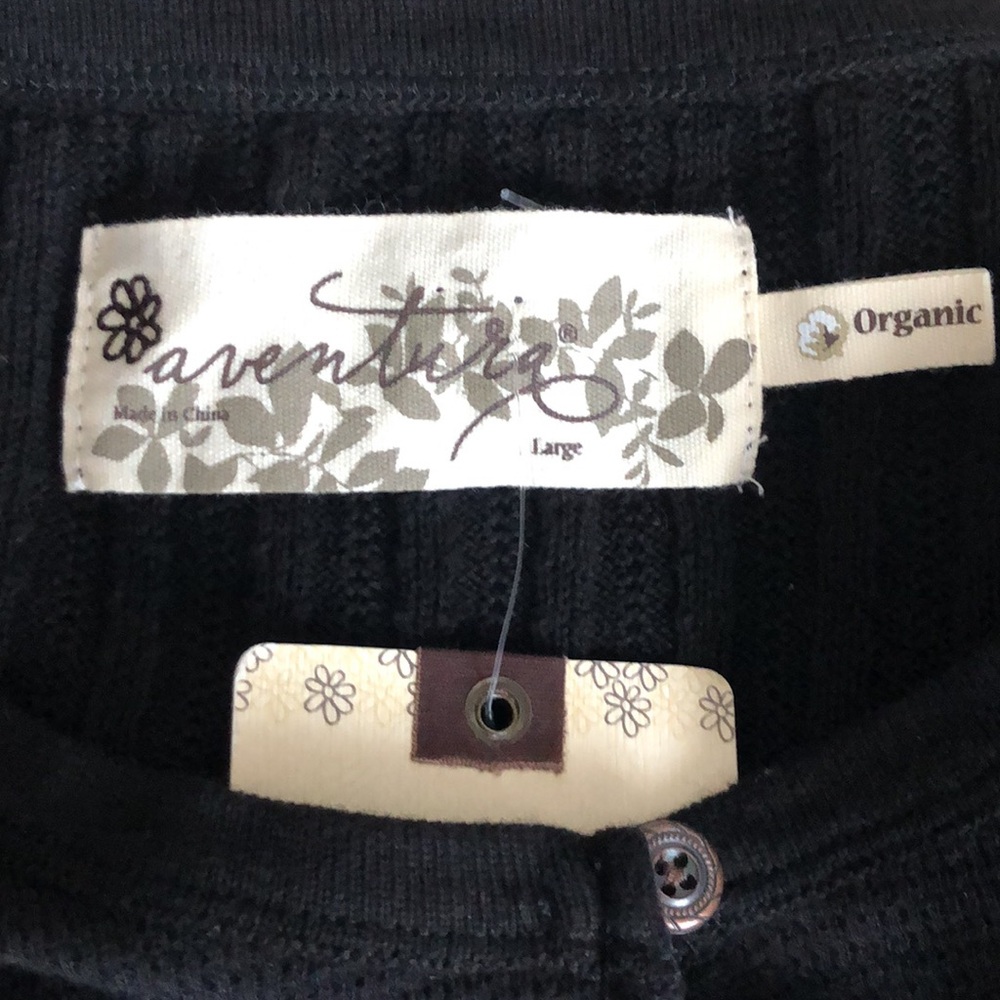 NEW Aventura Organic Black Lightweight Top, Size Large - Picture 12 of 14
